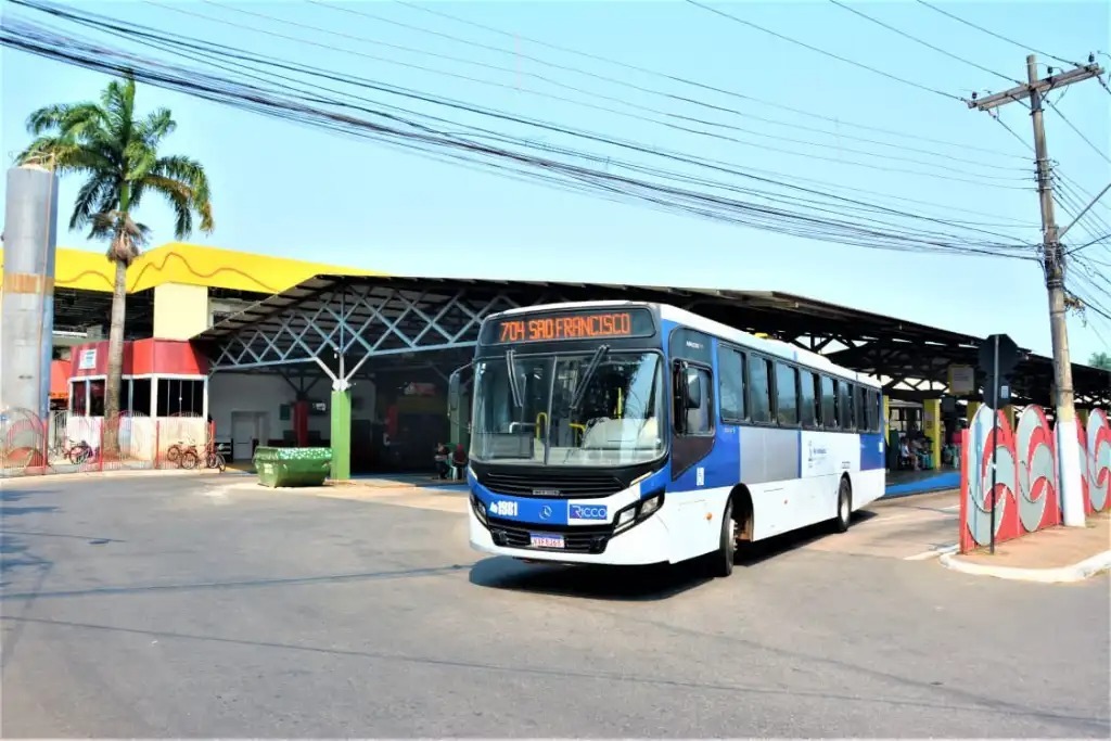 "Enem dos Concursos": Prefeitura de Rio Branco reforça frota de ônibus para o dia das provas